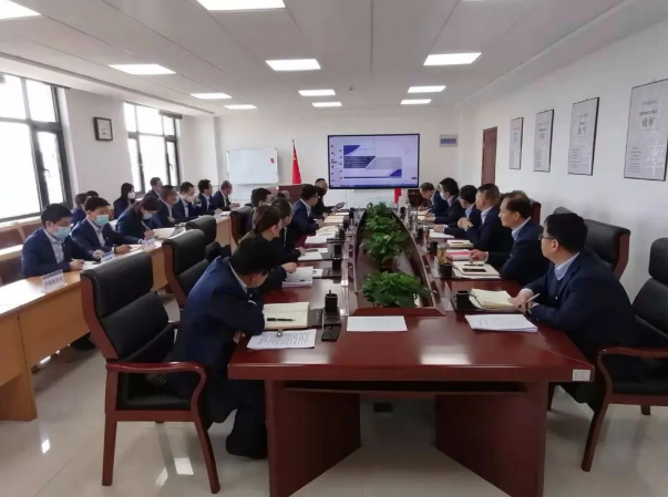 乐动网页版·官方站在线登入-乐动(中国)
召开党委理论中心组集体学习会议(图2)