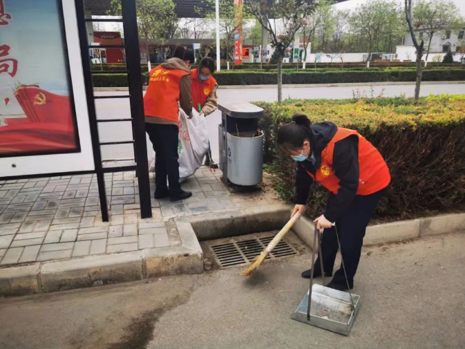 乐动网页版·官方站在线登入-乐动(中国)
赴包抓共建村社开展卫生清扫志愿服务活动(图5)