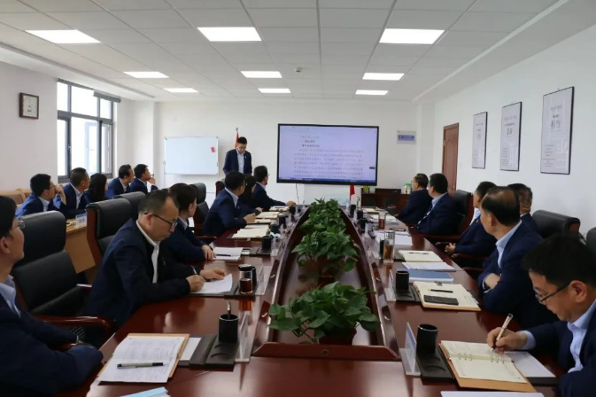 乐动网页版·官方站在线登入-乐动(中国)
召开党委理论中心组集体学习会议(图2) 乐动网页版·官方站在线登入-乐动(中国)
召开党委理论中心组集体学习会议(图2)