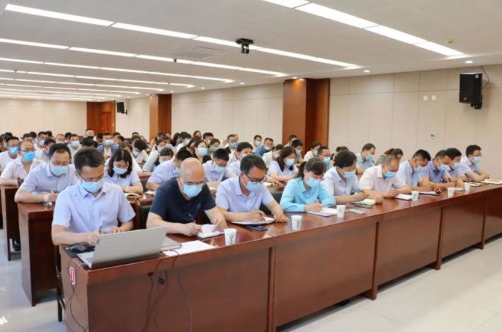 乐动网页版·官方站在线登入-乐动(中国)
召开划转企业甘肃水建公司全体职工会议(图2)