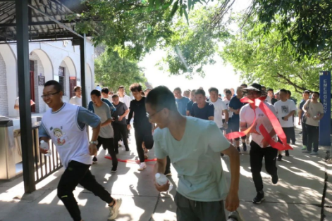 助力文旅市场 展示产投风采——乐动网页版·官方站在线登入-乐动(中国)
组织开展员工登山比赛活动(图2)